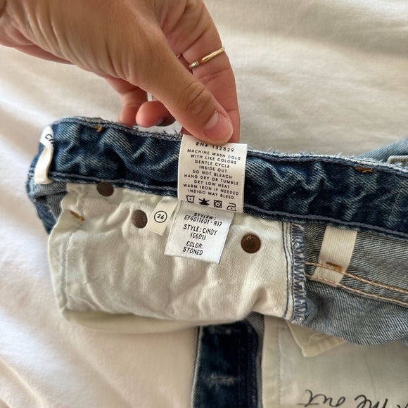 grlfrnd denim shorts | style: Cindy color: Stoned - Picture 5 of 5